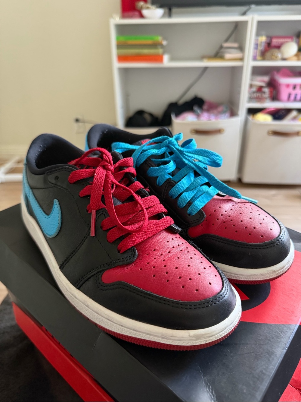 Nike Low-Top Sneakers in Black, Red & Blue
